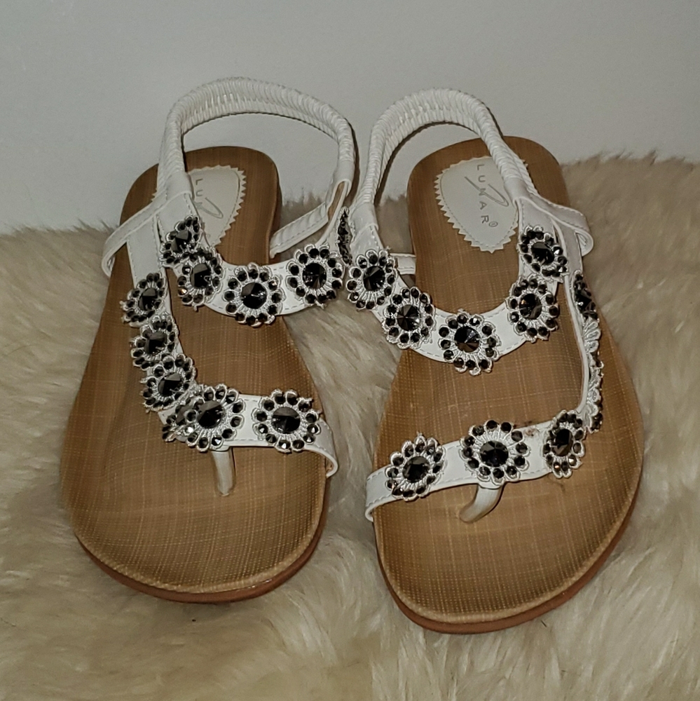 Lunar White Beaded Sandals Size 9